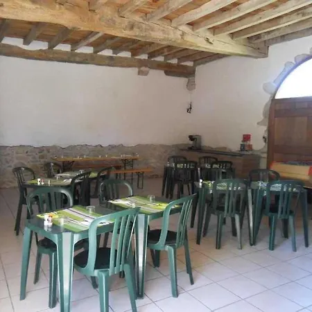 Zecamping 3 Etoiles Avec Piscine Chauffee Snack Bar Et Restaurant 3* Urt