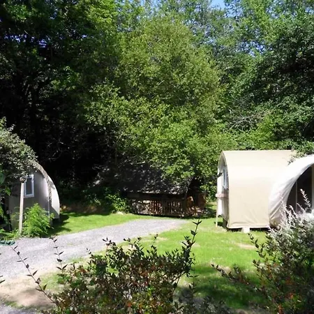 Zecamping 3 Etoiles Avec Piscine Chauffee Snack Bar Et Restaurant Urt