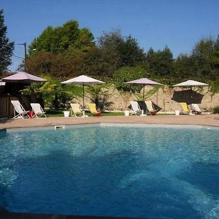 Zecamping 3 Etoiles Avec Piscine Chauffee Snack Bar Et Restaurant 3*