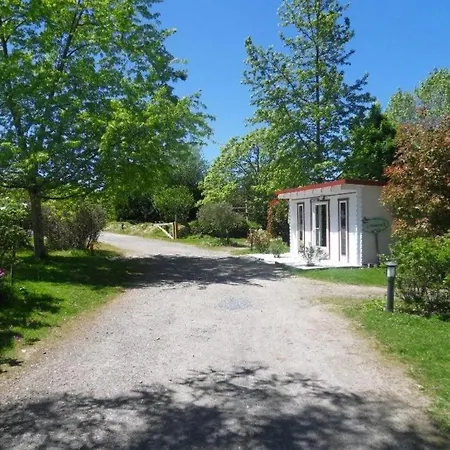 Zecamping 3 Etoiles Avec Piscine Chauffee Snack Bar Et Restaurant Campingplads 3*