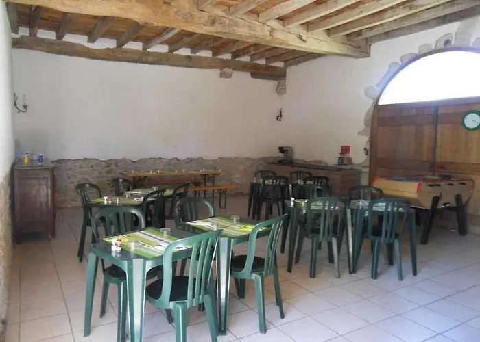 Zecamping 3 Avec Piscine Chauffee Snack Bar Et Restaurant 3* Urt