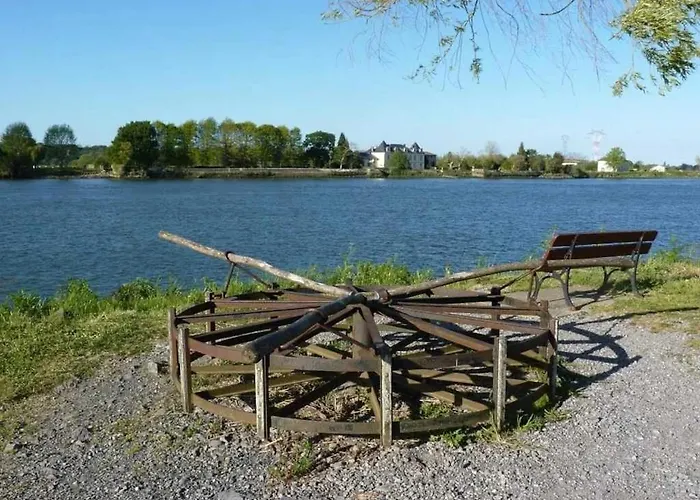 Campingplads Zecamping 3 Avec Piscine Chauffee Snack Bar Et Restaurant Urt