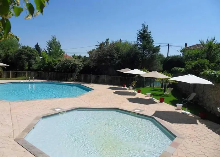 Camping 3 Etoiles - Piscine - Eecbgf Urt