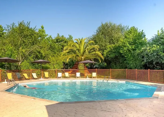 Zecamping 3 Avec Piscine Chauffee Snack Bar Et Restaurant 3* Urt