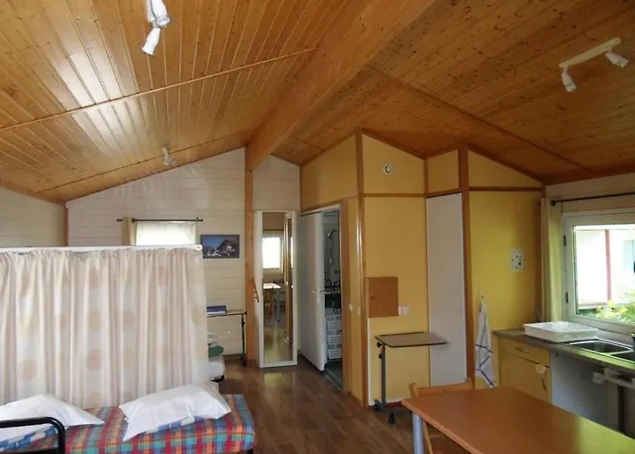 Campingplads Zecamping 3 Avec Piscine Chauffee Snack Bar Et Restaurant